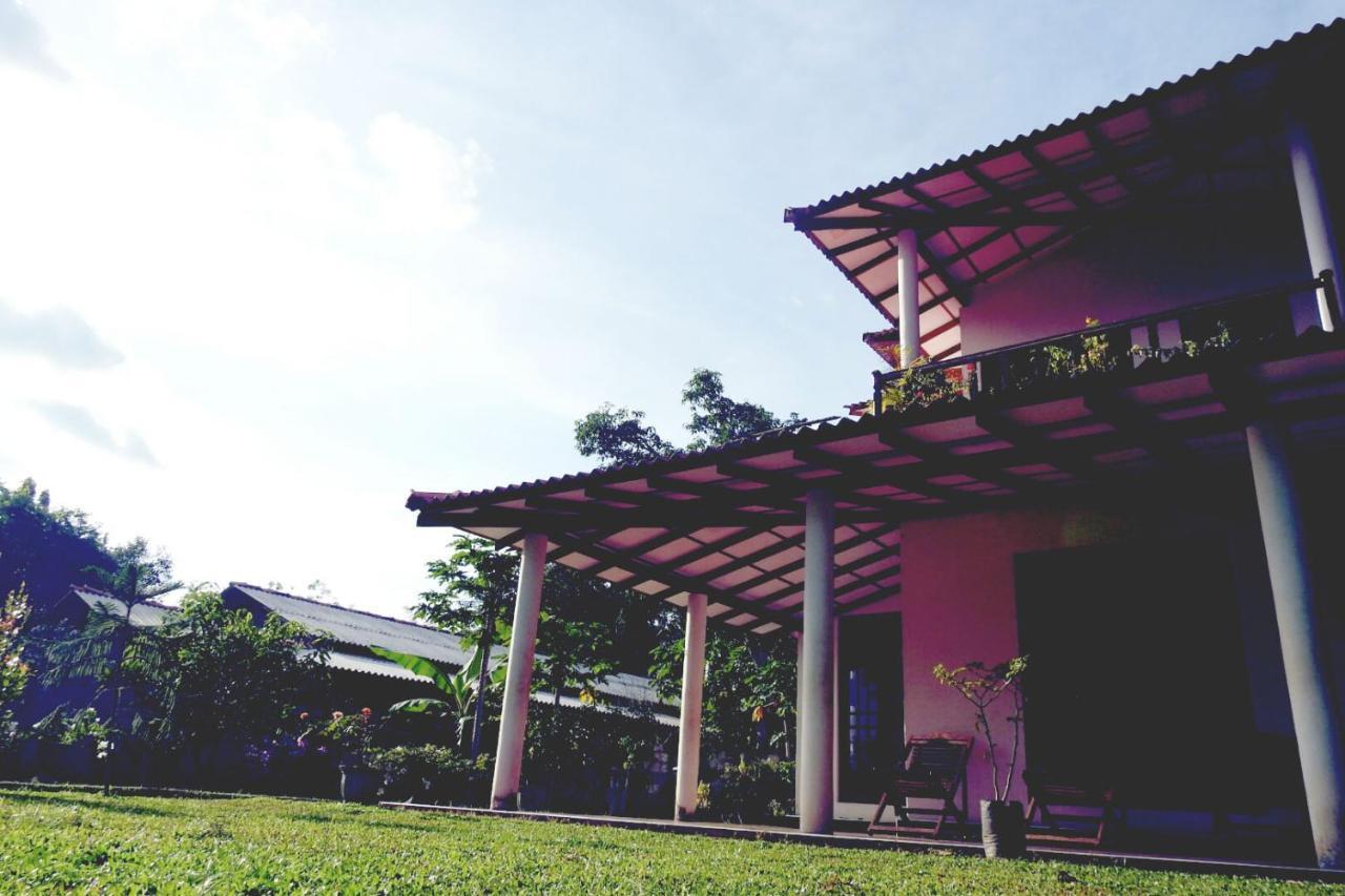 Hotel Nimjaya Udawalawe Exterior photo
